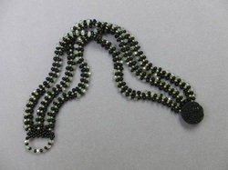 right angle weave with farfalle beads