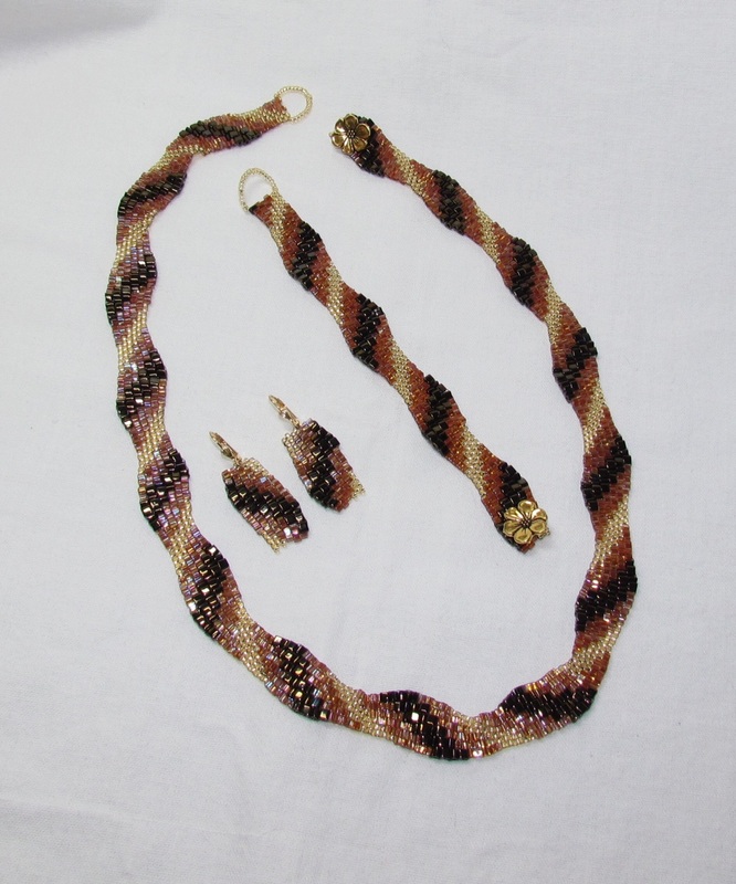 peyote with triangle beads